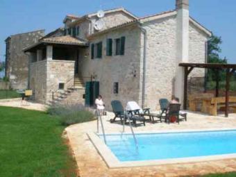 Stone villa with a swimming pool Porec