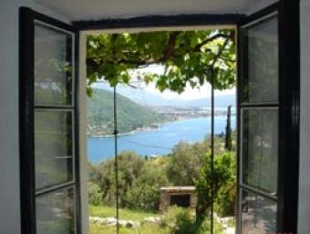 RENOVATED STONE HOUSE IN KAMENAR Herceg Novi