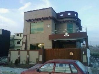 luxury 4bed house at Bahria town Islamabad