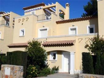 Charming terrace house with gard Muntanya La Sella