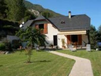 SUPERB PROPERTY FACING THE PYREN Pau