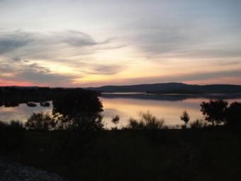 plot to build in the lake Alentejo