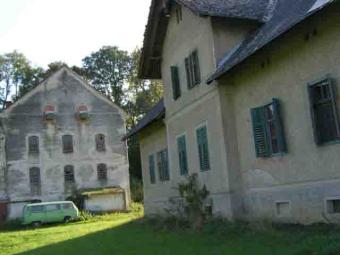 Large 4 story Mill plus 3 houses Murska Sobota