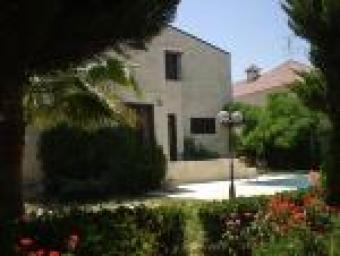 Unfurnished luxury Duplex Villa Amman