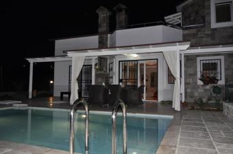 villa+furniture+car Kusadasi