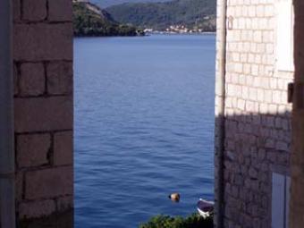 PERAST-stone house near see Perast