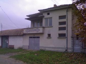 Adorable two-storey house in a m Ruse