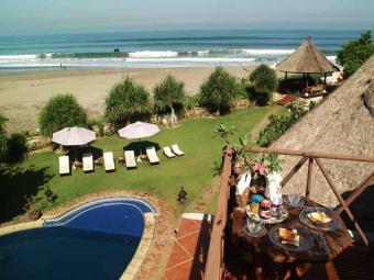 villa pantai biru Adline