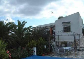 235000 Euros Villa in Pedralba Pedralba