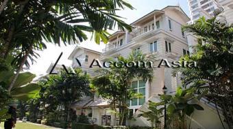 LADDAWAN CHAROENKRUNG FOR SALE Bangkok