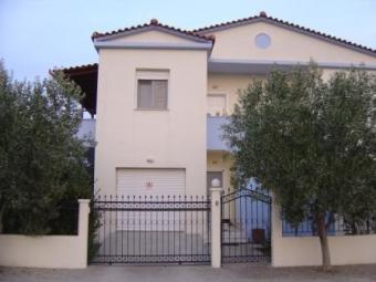 An ideal house in N.Agxialos 111 N.agxialos