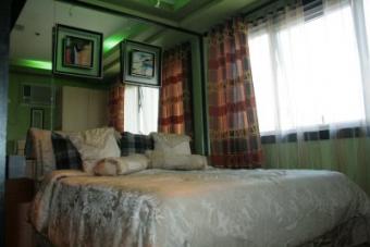One bedroom Condo South market Makati