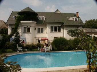 Large family house in M�nfa M�nfa