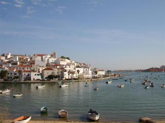 Typical house-Ferragudo, Algarve Ferragudo