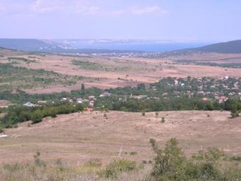 Plot with fantastic vie E 100000 Osenovo