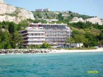 Beachfront mansard floor, 460sq. Balchik