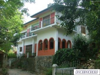 2 story house for sale-29 perche Kandy  Pilimathalawa