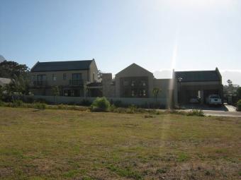Big Lux 3 Bedroom House Somerset West