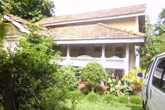 Nugegoda- land with old house Nugegoda