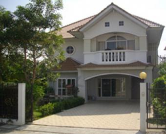 Nice house outside Bangkok Nontaburi