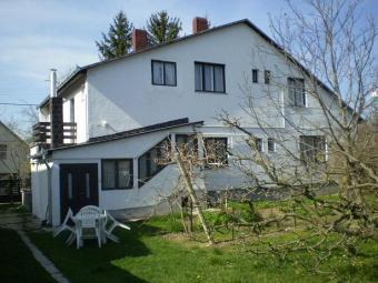 2 floors house and huge garden Tök