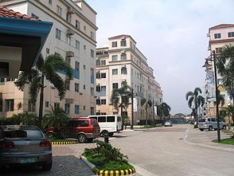 Chateau Valenzuela Cheap Condo! Valenzuela