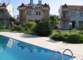 300 mt  to sendy beach &ccedil;olakli
