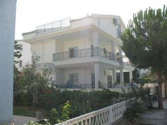 BARRY VILLA D�d�m