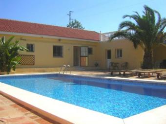 BARGAIN6 bedrooms villa for sale Alhaurin De La Torre