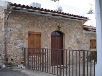 A traditional old stone house in Heraklion