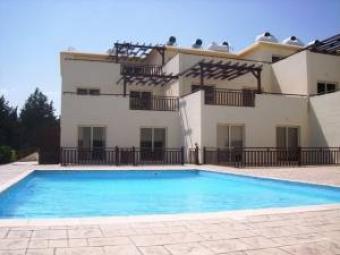 Lovely Apt & Studios with s/pool Larnaca