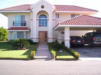 Villa for sale, Metro Country Juan Dolio