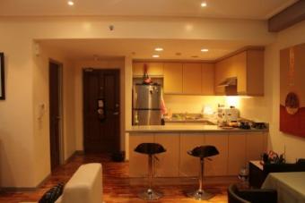 One bedroom Condo Legaspi Park Makati