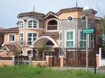 FOR SALE: 3 STOREY HOUSE Cavite