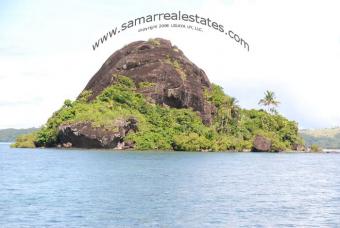 Beautiful Jinablan islet Biri