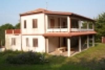 5188-Villa in natural park Cugnoli