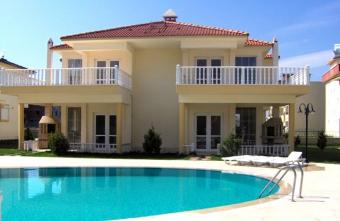 VILLA FIR SALE IN ALTINKUM Altinkum