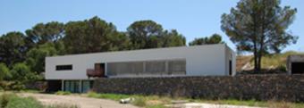 Housefield with pool & big plot Altea
