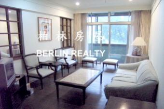 Near MRT--1103-1 Taipei