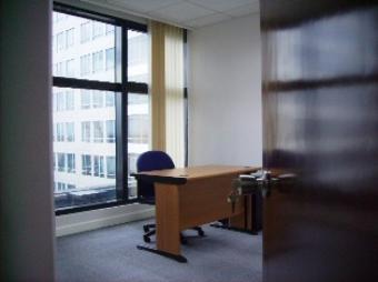 Hard to find an instant office? Guadalupe Station