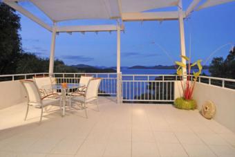 BEST PRIVATE VIEW 41 Harbour Ave, Shute Harbour, Airlie Beach