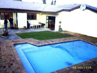 Lovely Free Standing Family Home Somerset West