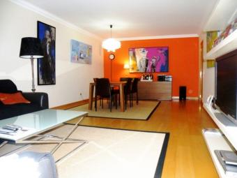 Beach Apartment in Portugal Cascais, Parede