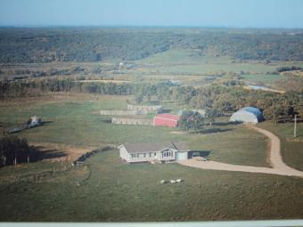 13.7 acres homestead secluded Saint-lazare