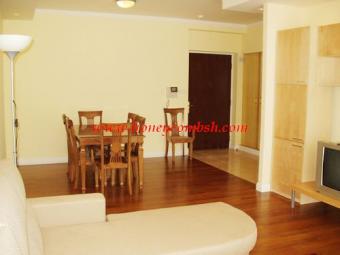 3 brs flat near Plaza 66 Shanghai