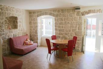 House in Orahovac Kotor