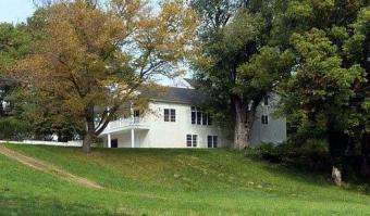 Suburban Estate/Barn 12+Acres Delaware