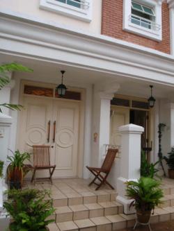 KEW GREEN TOWNHOUSE FOR SALE East Coast