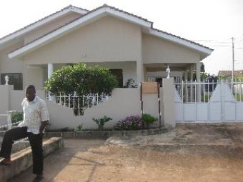 3bedroomshouse full furnished Tema