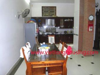 3 beds Westlake house has yard a Ha Noi